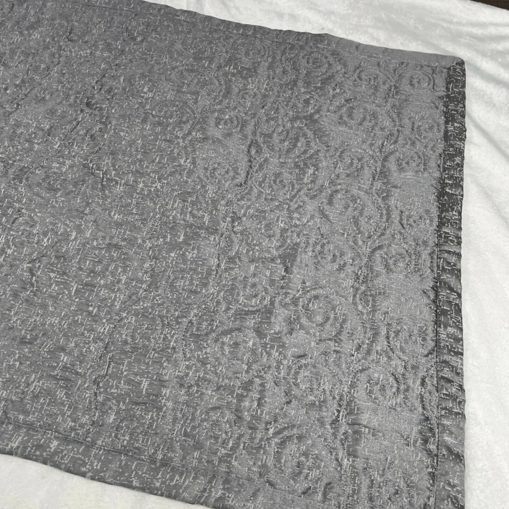 NEW Hotel Collection Classic Embossed Jacquard Quilted (1) Standard‎ Sham